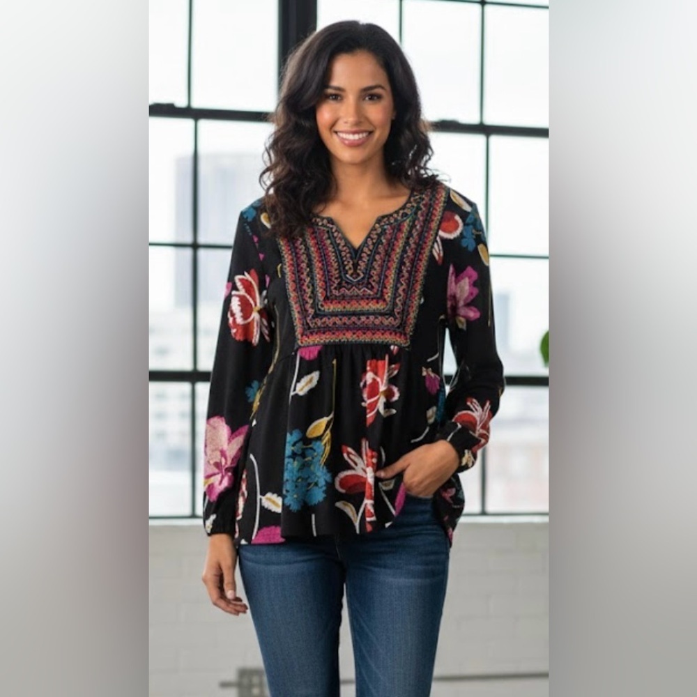Catalog favorites Black Floral Embroidered Blouse v neck tunic type Size Large